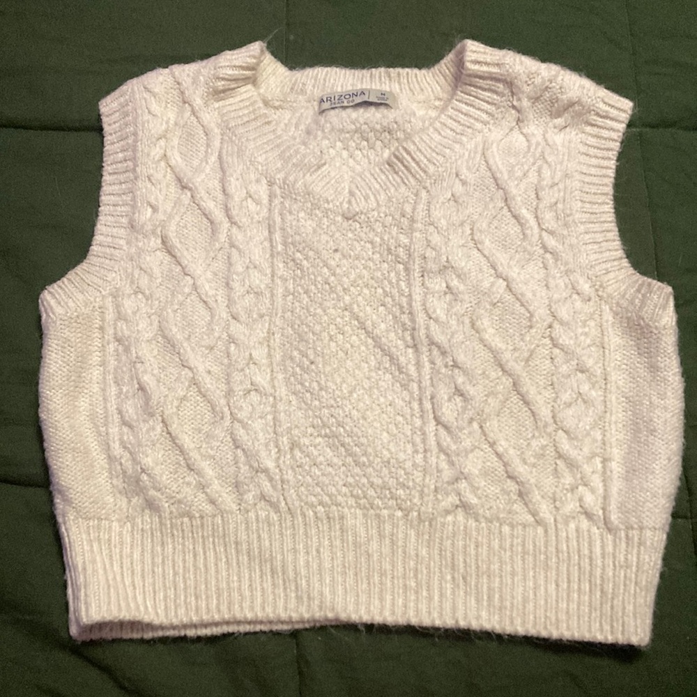 Arizona Jean Co Cropped no sleeves too